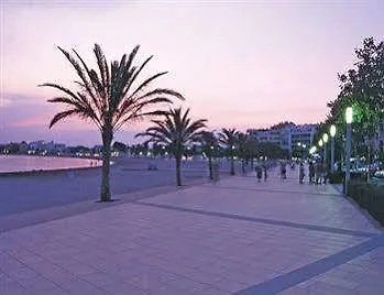 Ξενοδοχείο Nautilus 3*